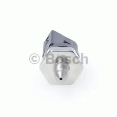 0 261 230 384 Bosch Датчик давления подачи топлива